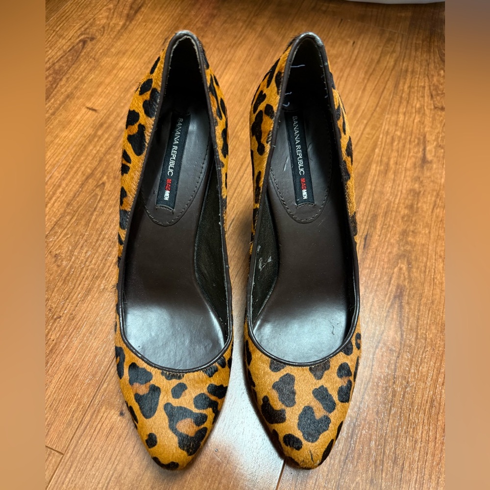 Banana Republic Brown and Black cheetah print Heels size 6.5